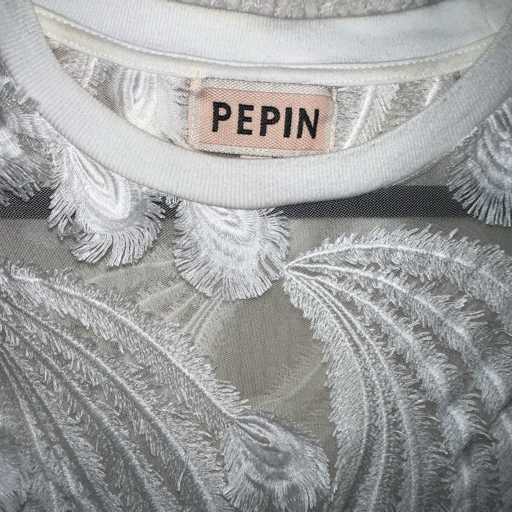 Pepin Textured Lace Blouse - Picture 2 of 5